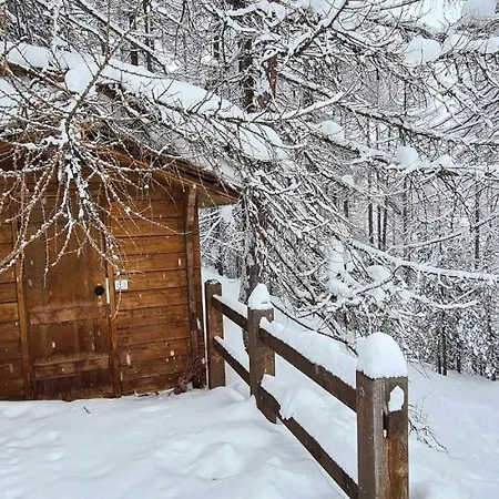 Hanzel & Gretel By Alpesi faház *