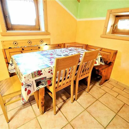 Hanzel & Gretel By Alpesi faház *