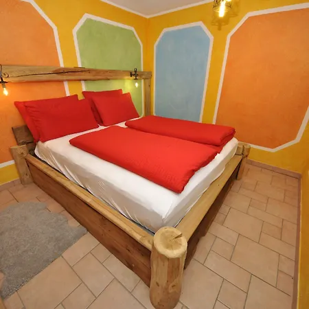 Hanzel & Gretel By Livigno