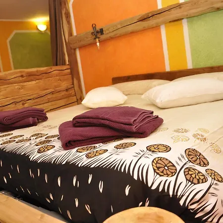 Hanzel & Gretel By *