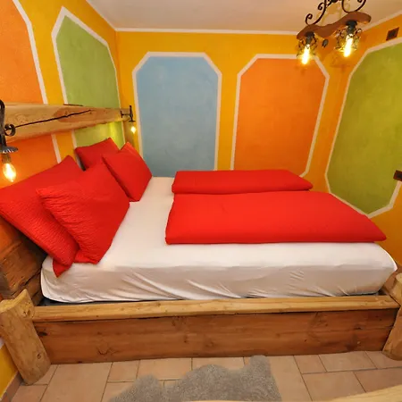 Hanzel & Gretel By Livigno