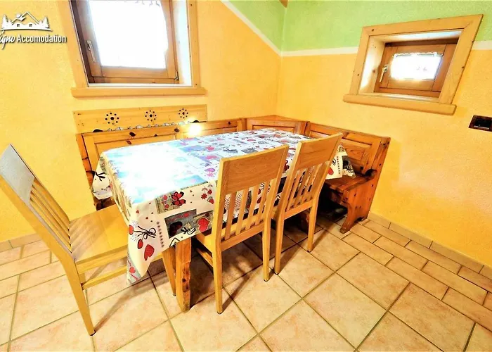 Hanzel & Gretel By Chalet *