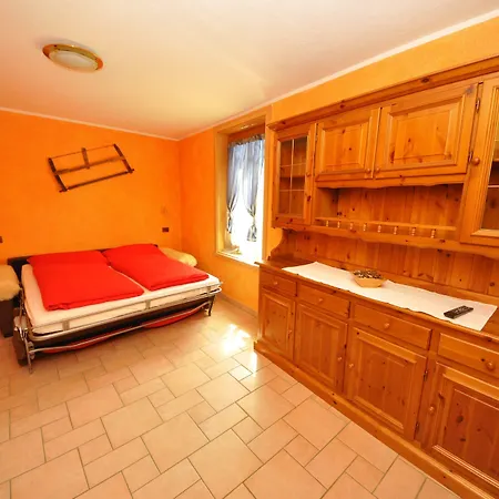 Hanzel & Gretel By *